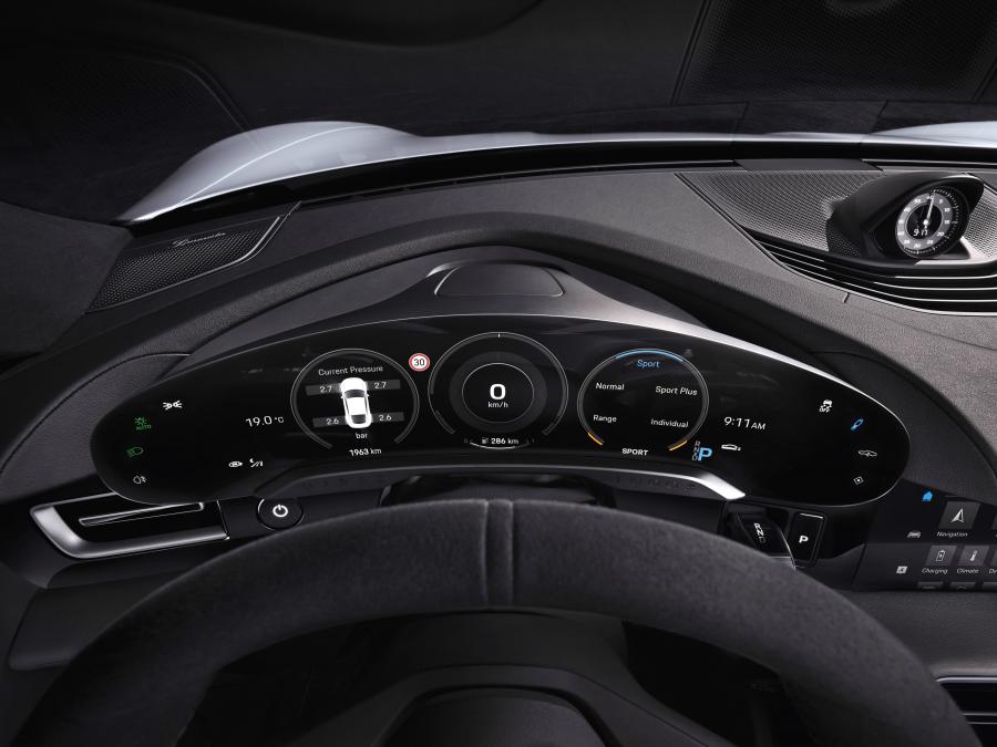 Детали интерьера Porsche Taycan Turbo S 2019 года  (WW) (фото 3 из 46)